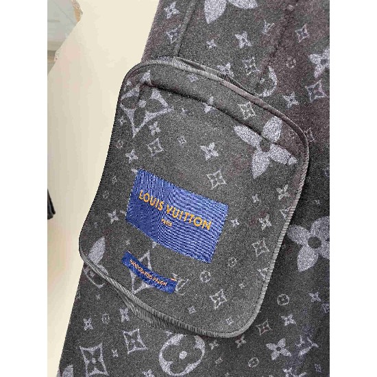 Louis             Vuitton Tops LVY0692