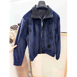 Louis             Vuitton Set LVY0693