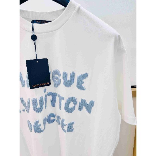 Louis             Vuitton T-shirt LVY0694