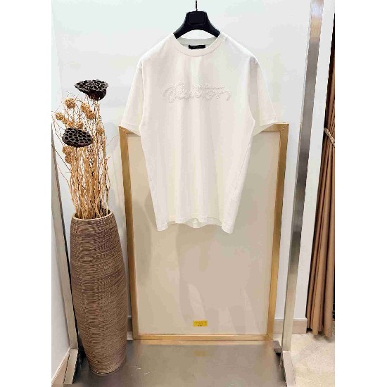 Louis             Vuitton T-shirt LVY0697