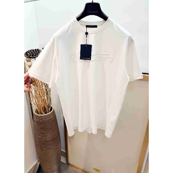 Louis             Vuitton T-shirt LVY0697