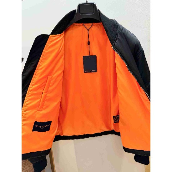 Louis             Vuitton Tops LVY0700