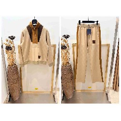 Louis             Vuitton Set LVY0701