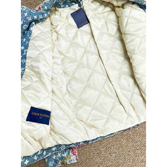 Louis              Vuitton Tops LVY0708