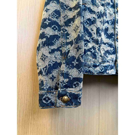 Louis               Vuitton Tops LVY0714