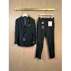 Louis                Vuitton Set LVY0739