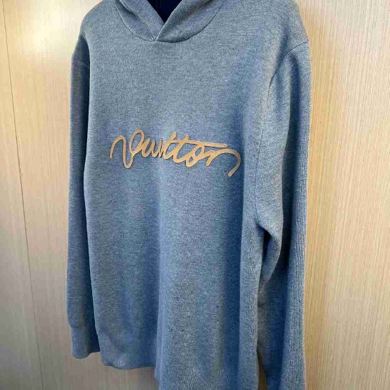 Louis                Vuitton Tops LVY0754