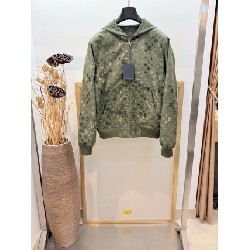 Louis                Vuitton Tops LVY0771