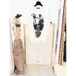 Louis                 Vuitton T shirt LVY0822