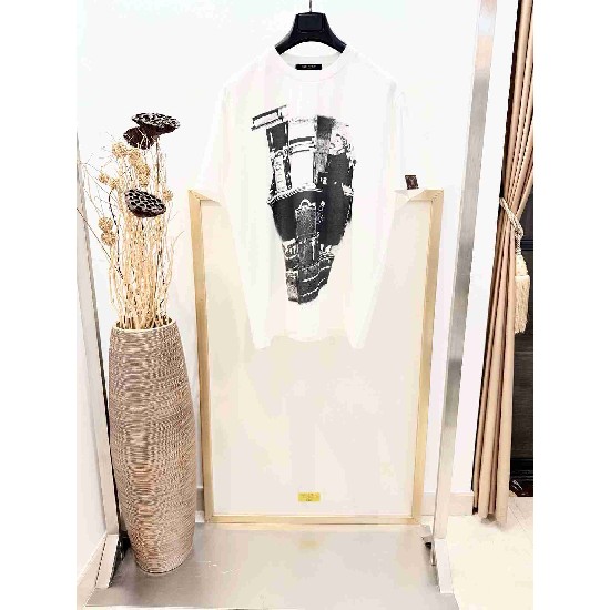 Louis                 Vuitton T shirt LVY0822