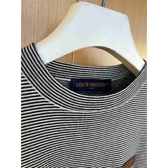 Louis                  Vuitton T shirt LVY0814
