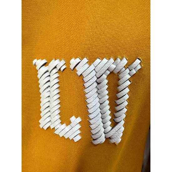 Louis                   Vuitton Tops LVY0832 (1:1 genuine leather)
