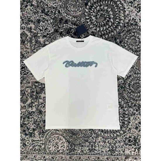 Louis                   Vuitton T shirt LVY0839