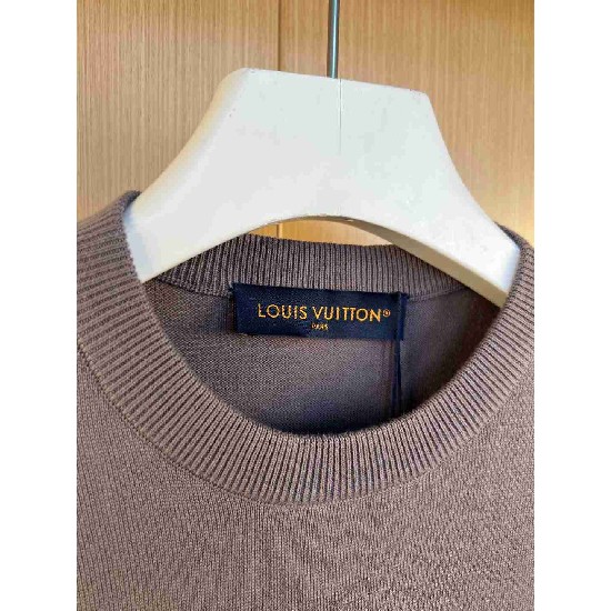 Louis                   Vuitton T shirt LVY0850