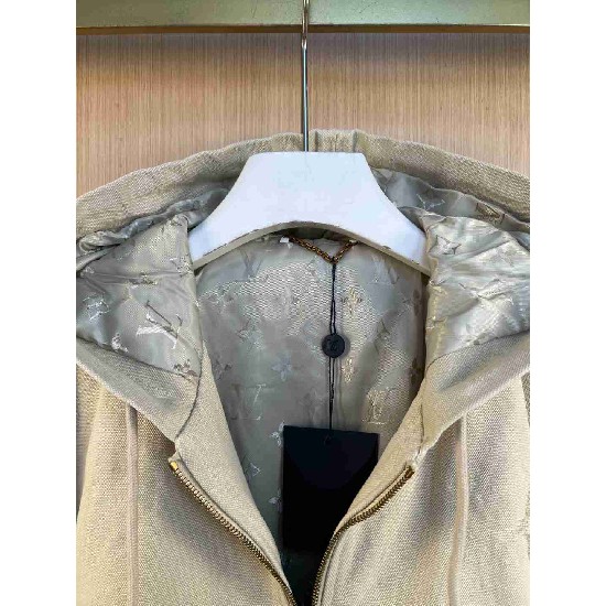 Louis                    Vuitton Tops LVY0853