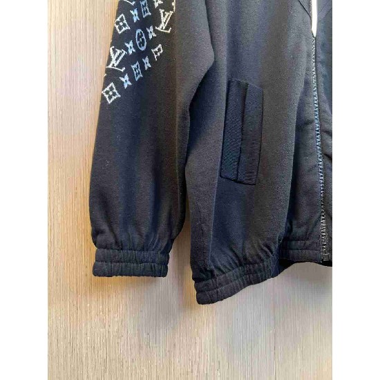 Louis                    Vuitton Tops LVY0857