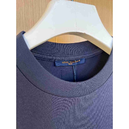 Louis                    Vuitton T shirt LVY0870