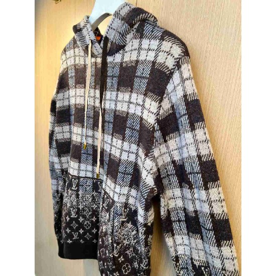 Louis                    Vuitton Tops LVY0871