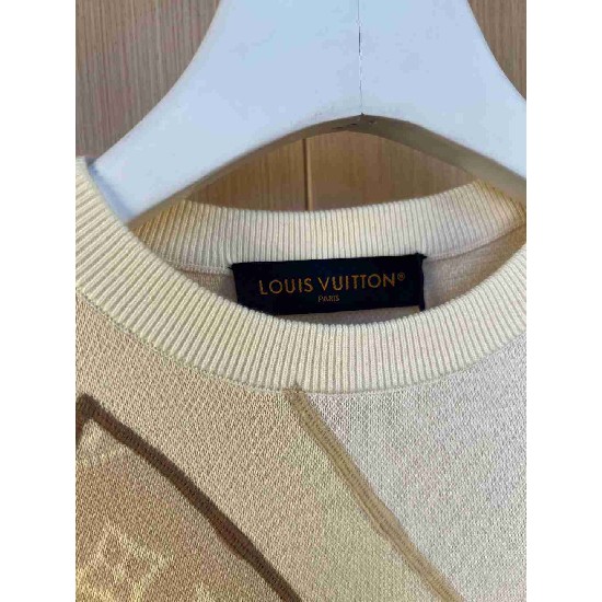Louis                    Vuitton T shirt LVY0879