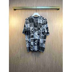 Louis                    Vuitton T shirt LVY0880