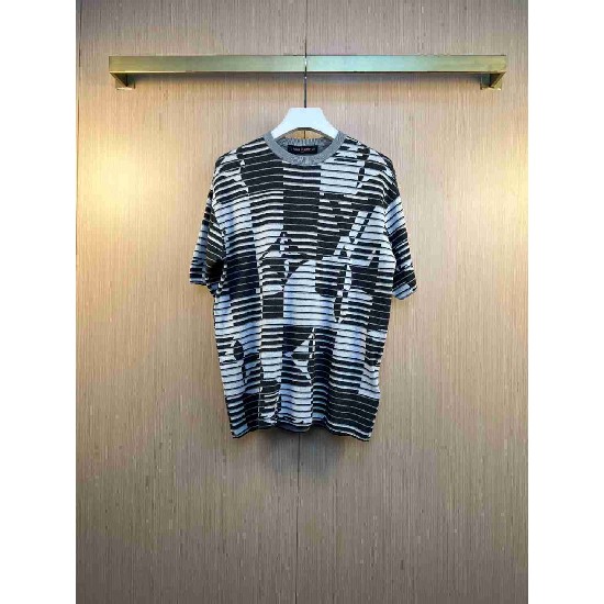 Louis                    Vuitton T shirt LVY0880