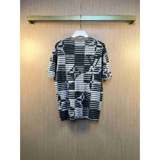 Louis                    Vuitton T shirt LVY0880