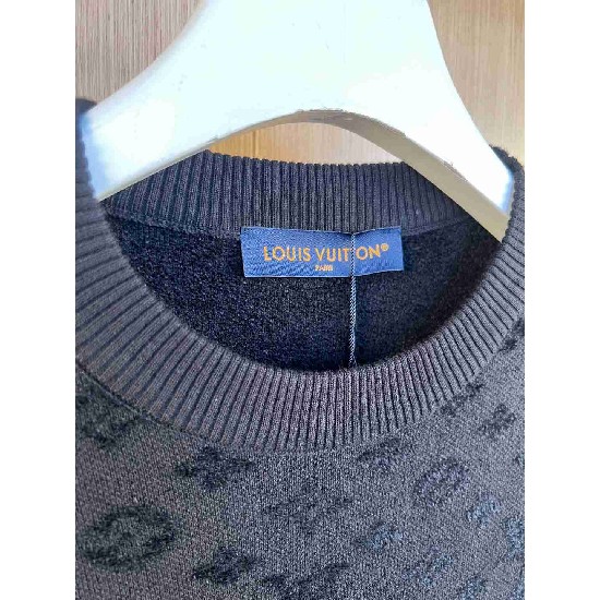 Louis                    Vuitton T shirt LVY0882
