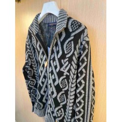 Louis                     Vuitton Tops LVY0887