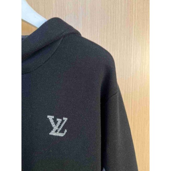 Louis                     Vuitton Tops LVY0888