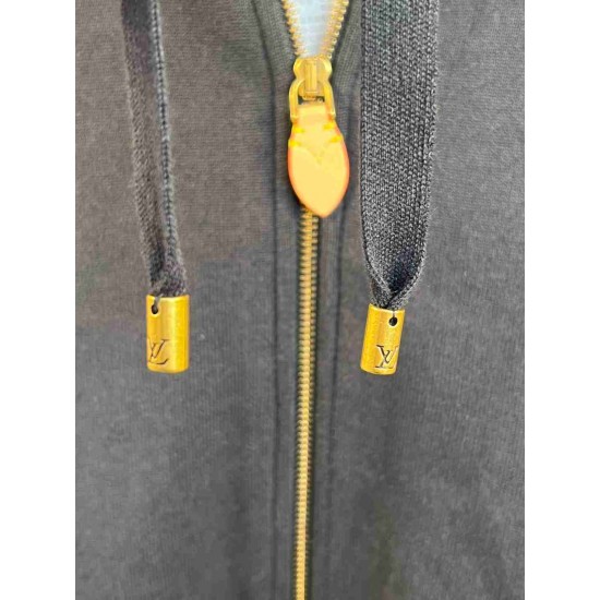 Louis                     Vuitton Tops LVY0893