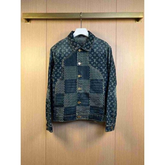 Louis                     Vuitton Tops LVY0895