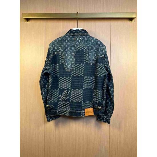 Louis                     Vuitton Tops LVY0895