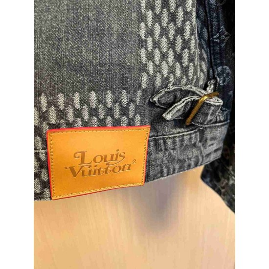 Louis                     Vuitton Tops LVY0896