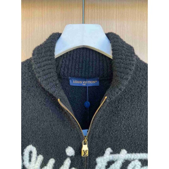Louis                     Vuitton Tops LVY0898