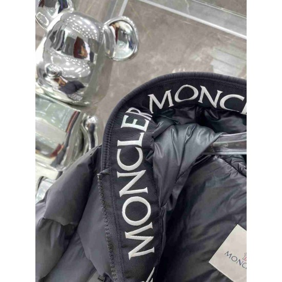 Moncler       Tops MOY0142