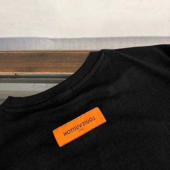 Louis Vuitton T-shirt (sale) TJY0019