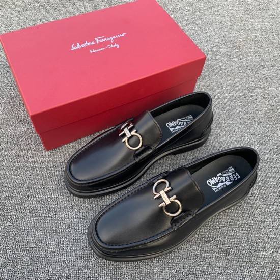 Salvatore Ferragamo SF0016