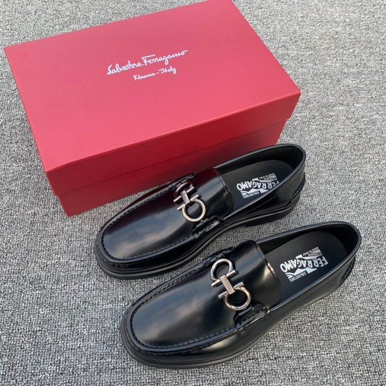 Salvatore Ferragamo SF0017