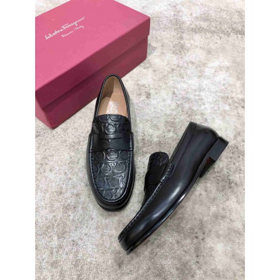 Salvatore Ferragamo SF0026