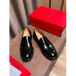 Salvatore Ferragamo SF0041