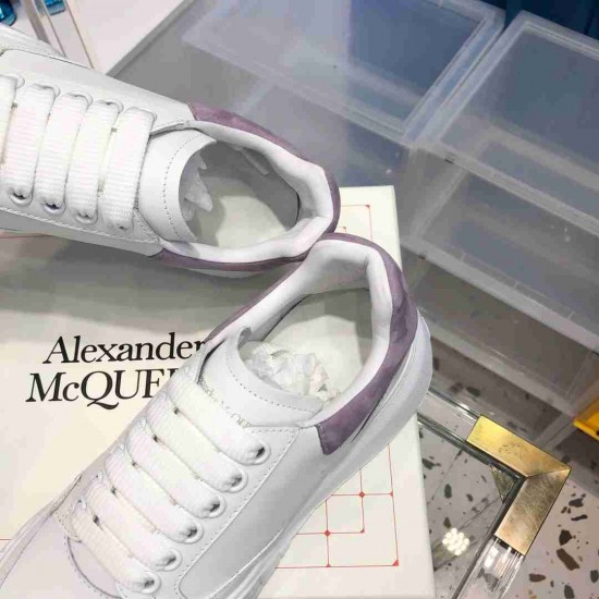 Alexander McQueen AM0052