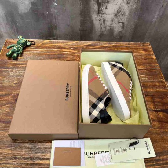 BURBERRY BU0027