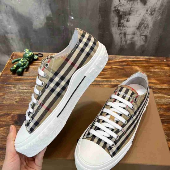 BURBERRY BU0034