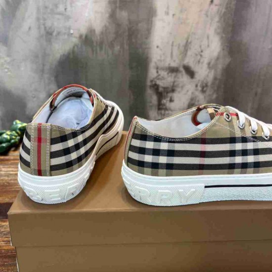 BURBERRY BU0034