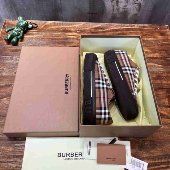 BURBERRY BU0035