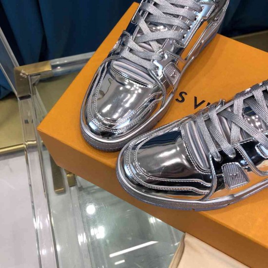 LV sneakers LU0133