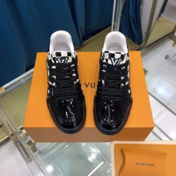 LV sneakers LU0134