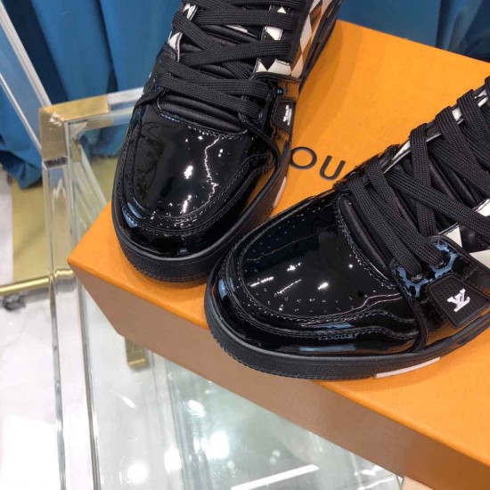 LV sneakers LU0134