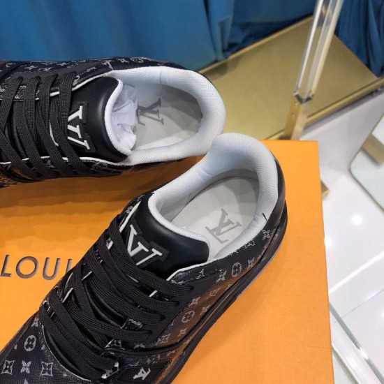 LV sneakers LU0137