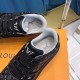 LV sneakers LU0137